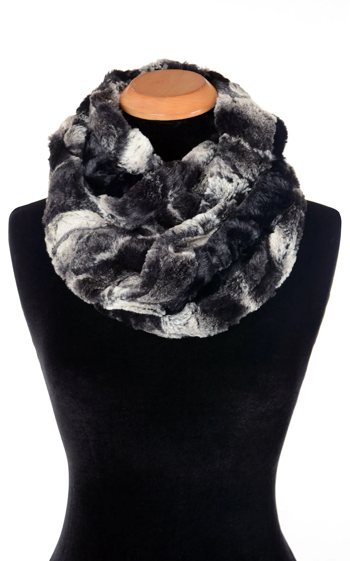 Double Cowl Shrug - Honey Badger with Cuddly Fur (Sold Out)